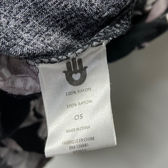 Spiritual Gangster Maya Floral Kimono One size - Picture 9 of 9